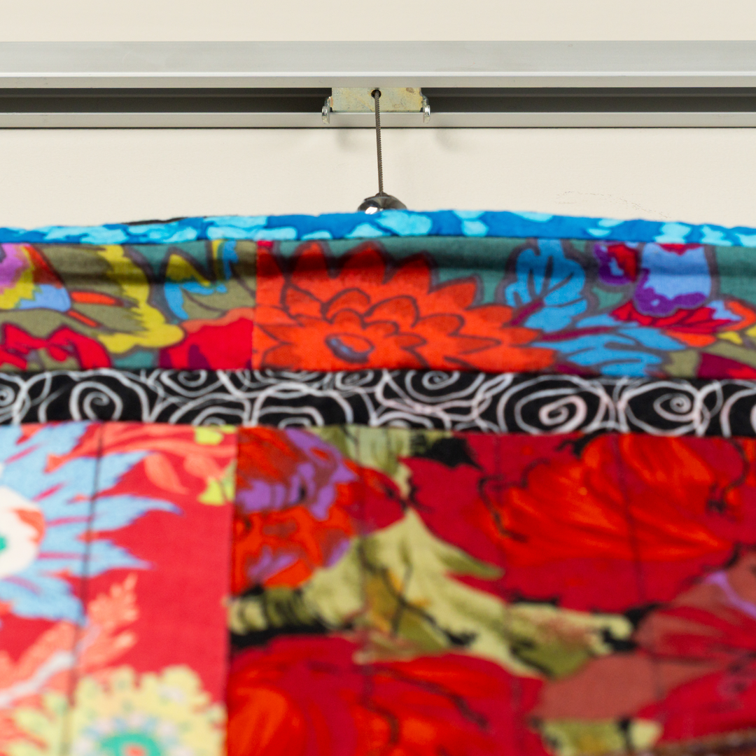 Quilt Hanging on Steel Cable System