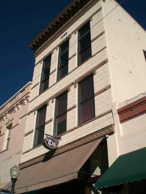 Art Gallery Exterior, Prescott, Arizona, with Art Hanging System installed