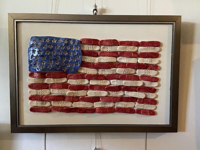 Kasse Andrews Weller Band Aid Flag