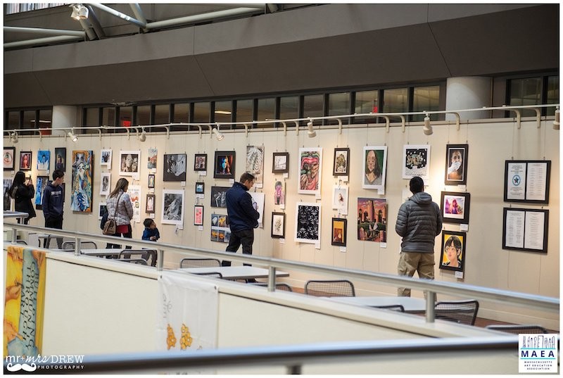 Art Hanging System for Schools