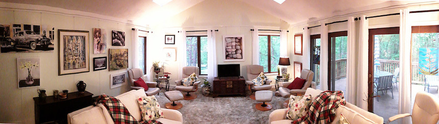 Home Art Display with Art Hanging System